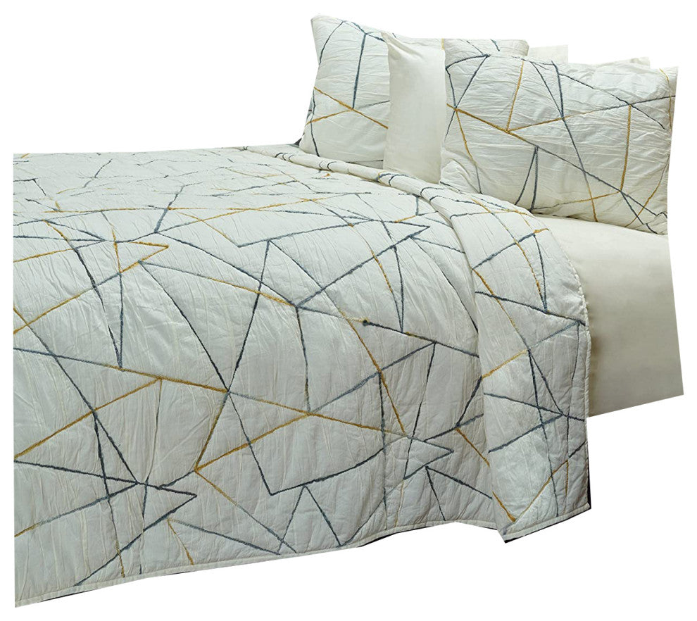 Rizzy Home 70"x86" Quilt