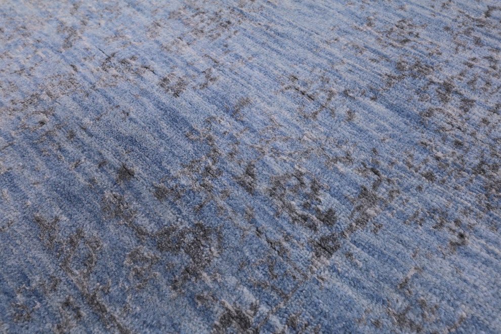 2' 6" X 10' 1" Persian Hand-Knotted Wool and Silk Runner Rug Q6322