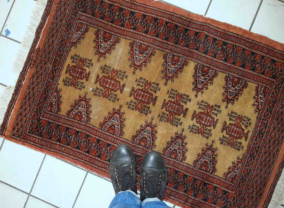 Handmade Vintage Uzbek Bukhara Rug, 2.5'x3.9', 77cm x120cm 1960s