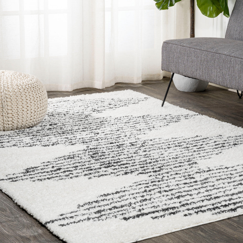 Elm Diamond Stripe Geometric Shag, White/Black, 3'x5'