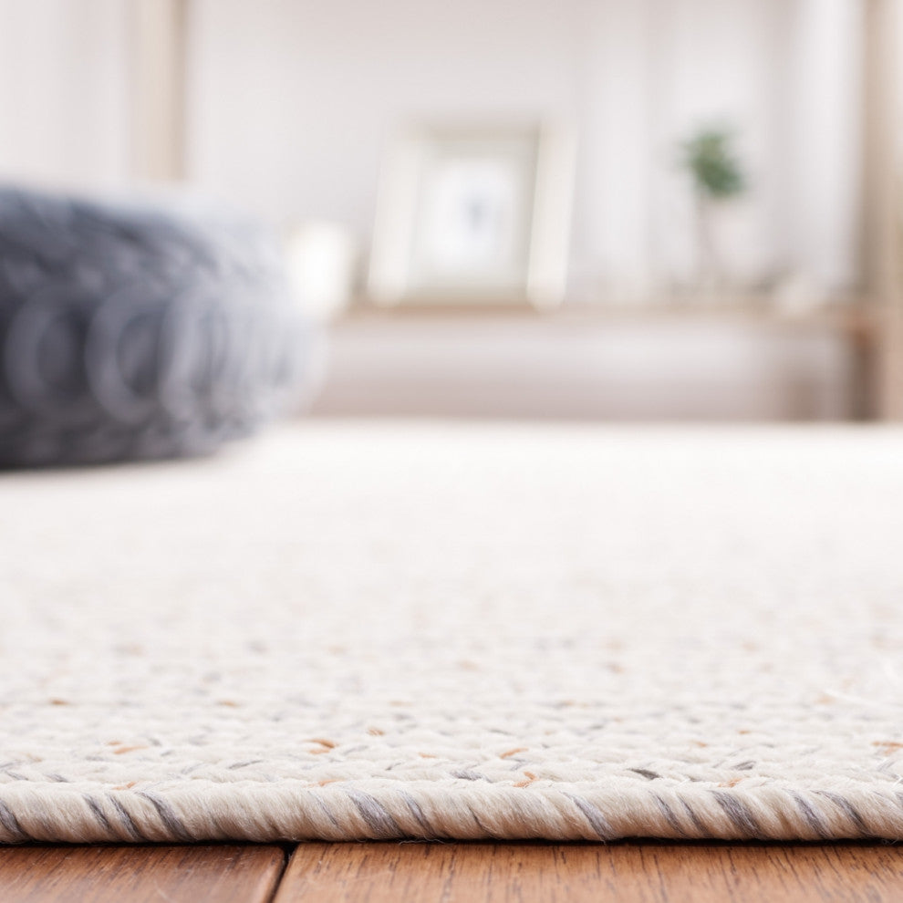 Safavieh Braided BRA201 Rug Machine-Washable, Ivory/Light Grey, 2'3"x22'