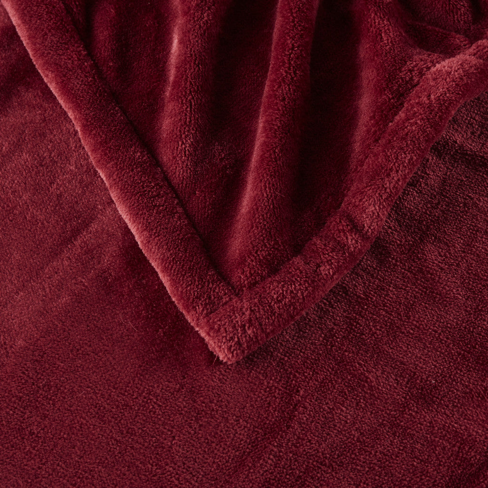 Beautyrest Knitted Solid Microlight Heated Throw, Red