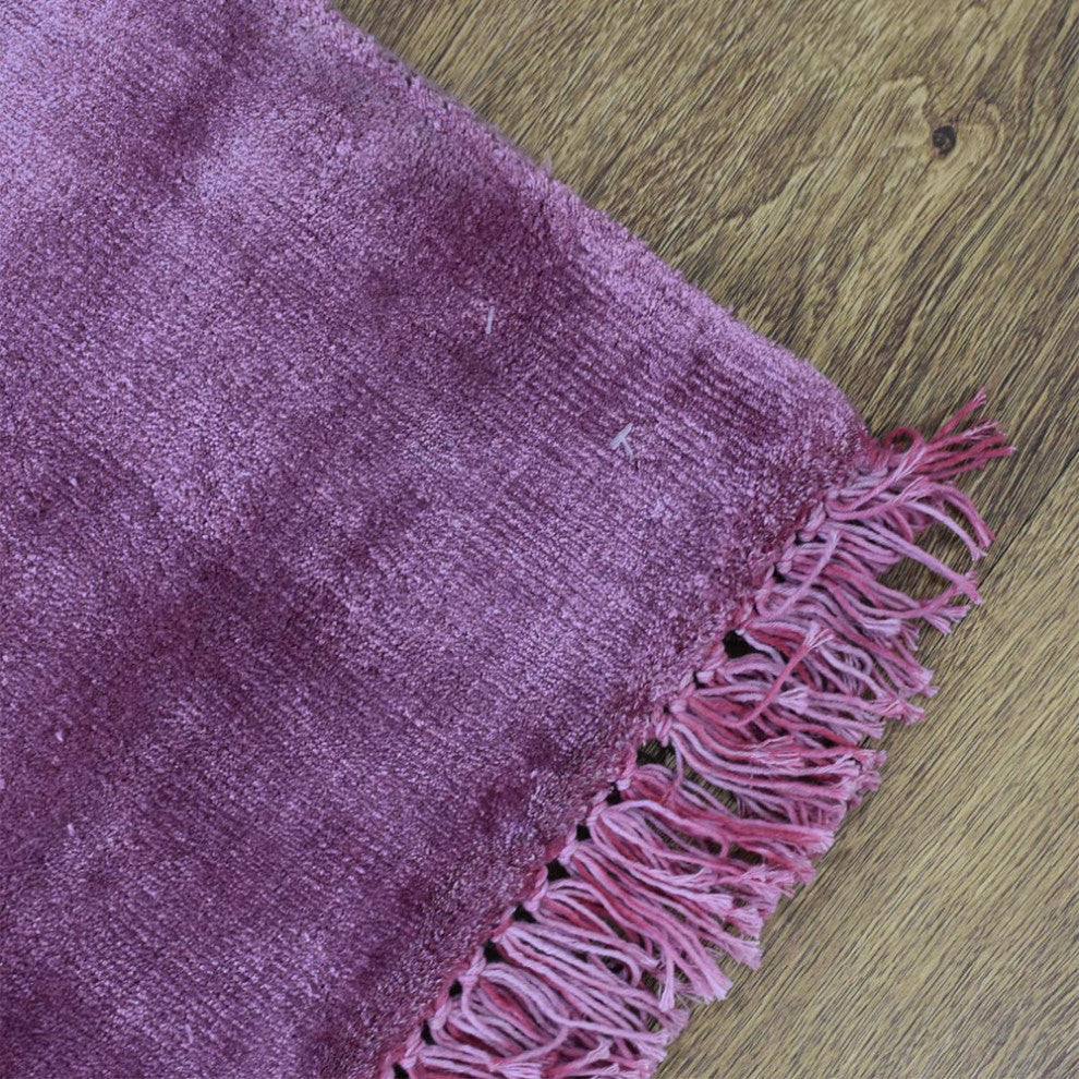 Hand Woven Viscose & Silk Area Rug Contemporary Pink