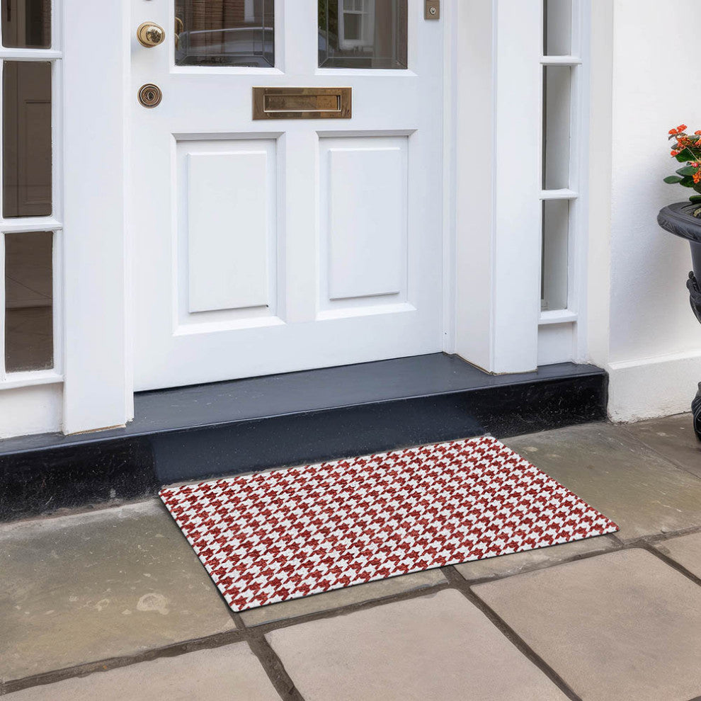 Indoor/Outdoor Hinton HN1 Red Machine Washable 1'8" x 2'6" Rug