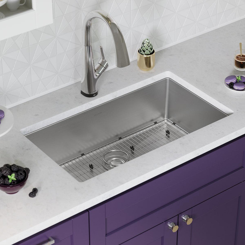 Crosstown 18 Gauge Stainless Steel 33" Dual Mount Sink Kit With Filtered Faucet