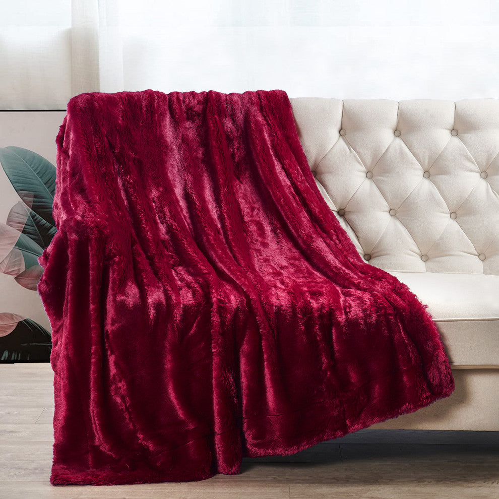 Double Sided Over-Sized Faux Fur Throw Blanket, Chili Red, 50''''x70''''