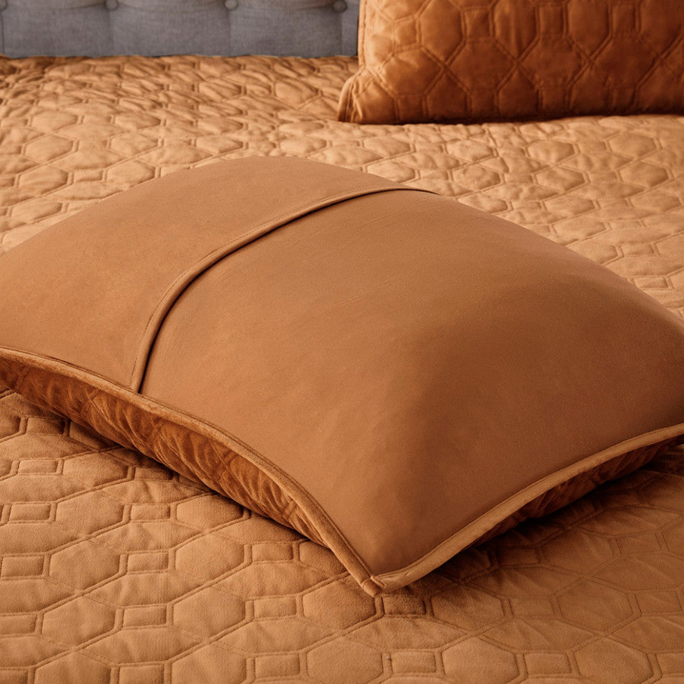 Madison Park Harper 3 Piece Velvet Quilt Set With Coordinating Shams