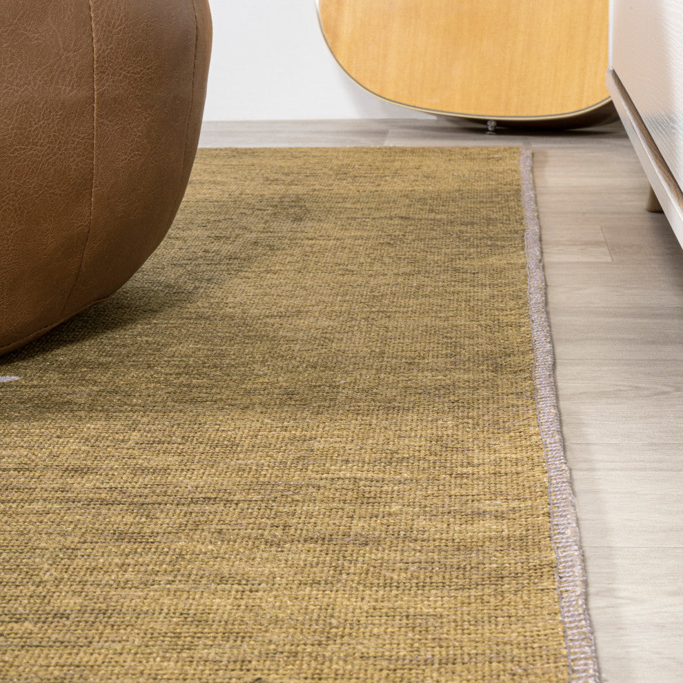 Chayton Minimalist Geometric Machine-Washable Area Rug, Yellow/Cream, 4x6