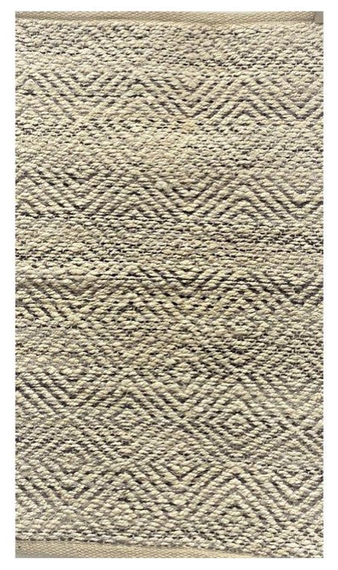 7" x 9" Tan and Gray Ornate Geometric Area Rug