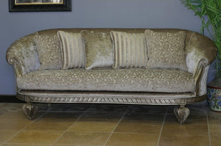 Traditional 3-Seater Sofa