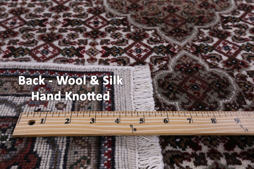 4' 0" X 6' 0" Persian Tabriz Wool and Silk Hand Knotted Rug Q8939