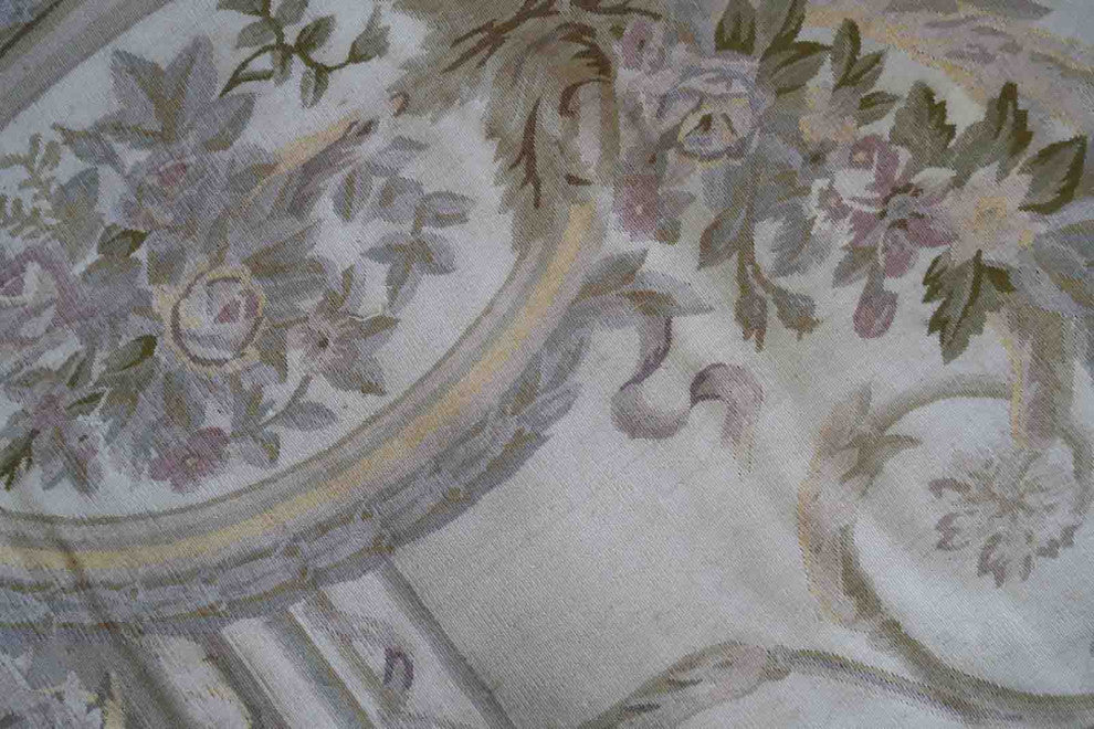 Handmade Vintage French Aubusson Rug 8.7'x12.2', 267cmx373cm 1970s