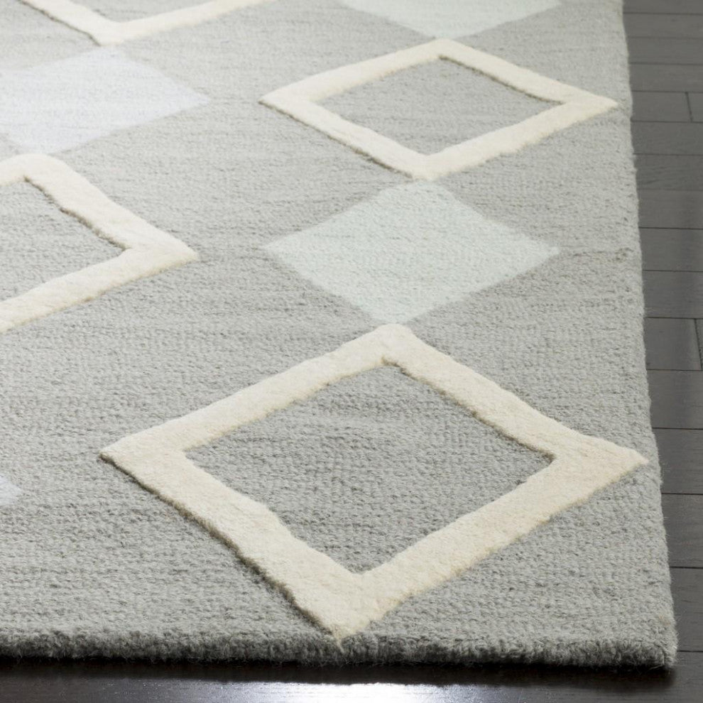 Safavieh Kids Collection, SFK101 Rug, Grey/Multi, 5' Square