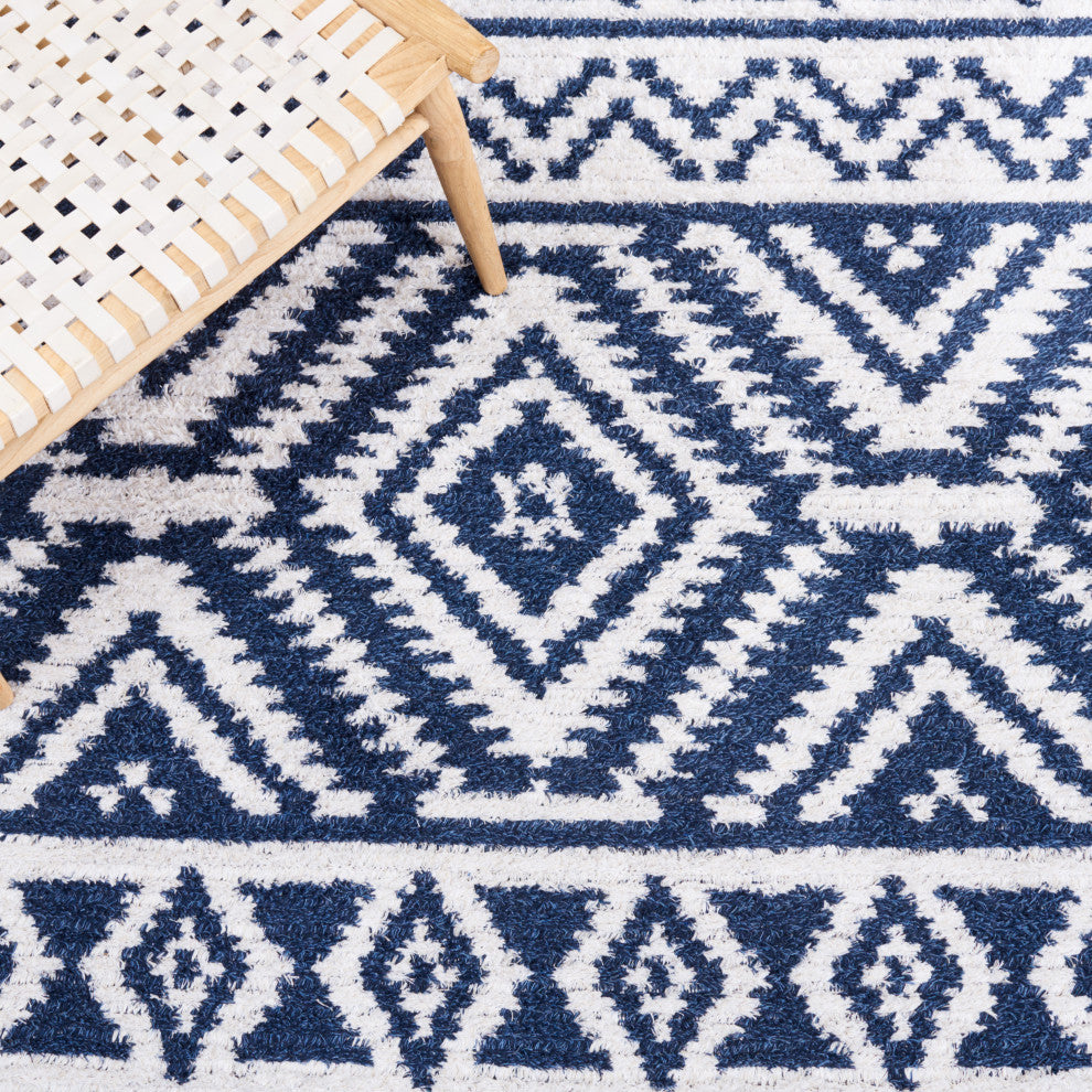 Safavieh Augustine Collection, AGT849 Rug