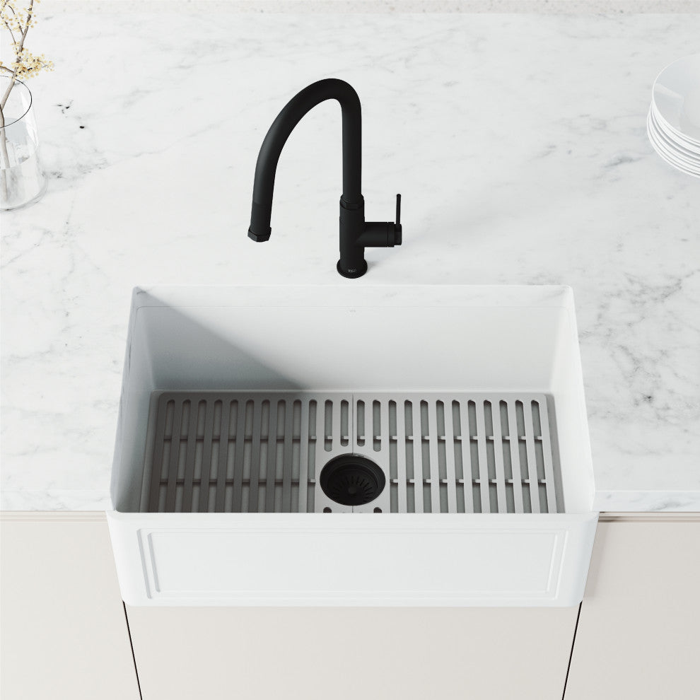 VIGO Hart Arched 18" H Single Handle Pull-Down Kitchen Faucet, Matte Black, Without Extras