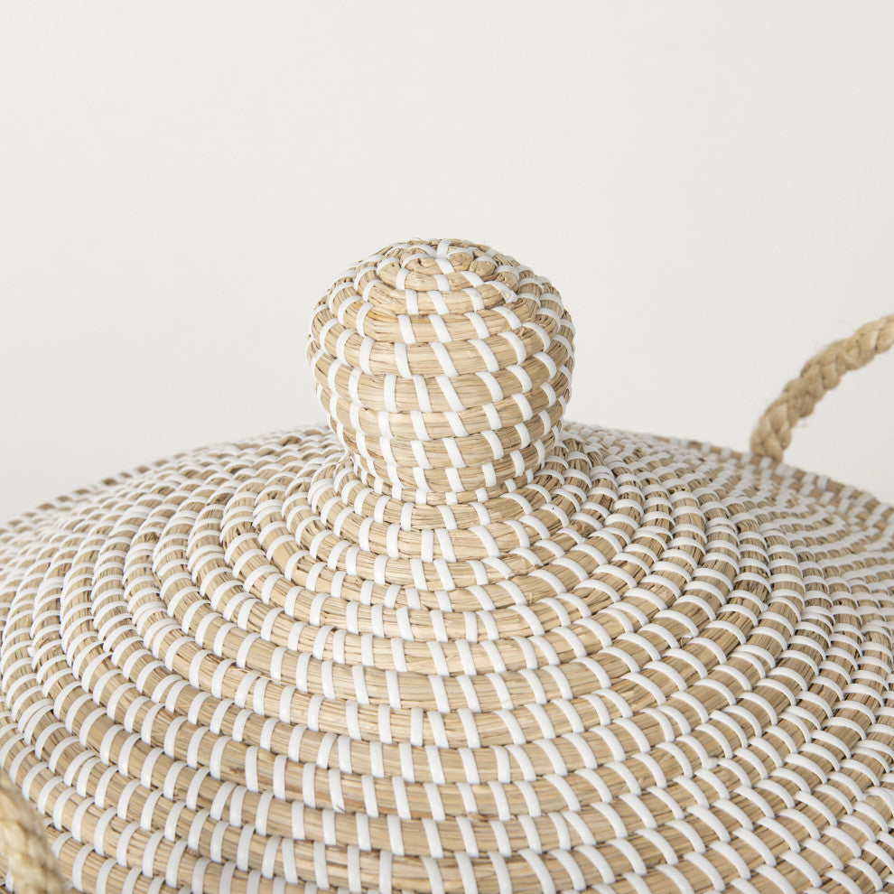 Kairi Set of 2 Seagrass Floor Baskets With Lids and Handles