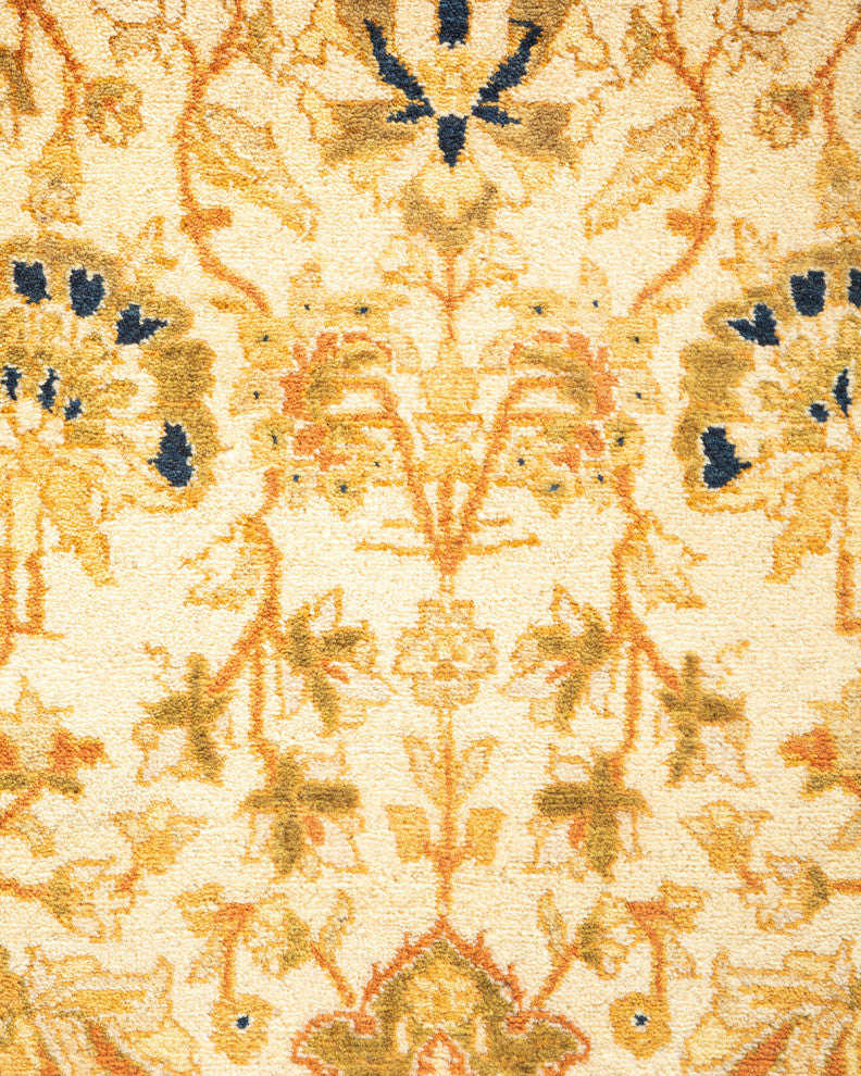 Salin One-of-a-Kind Hand-Knotted Area Rug Ivory, 4'1"x6'4"