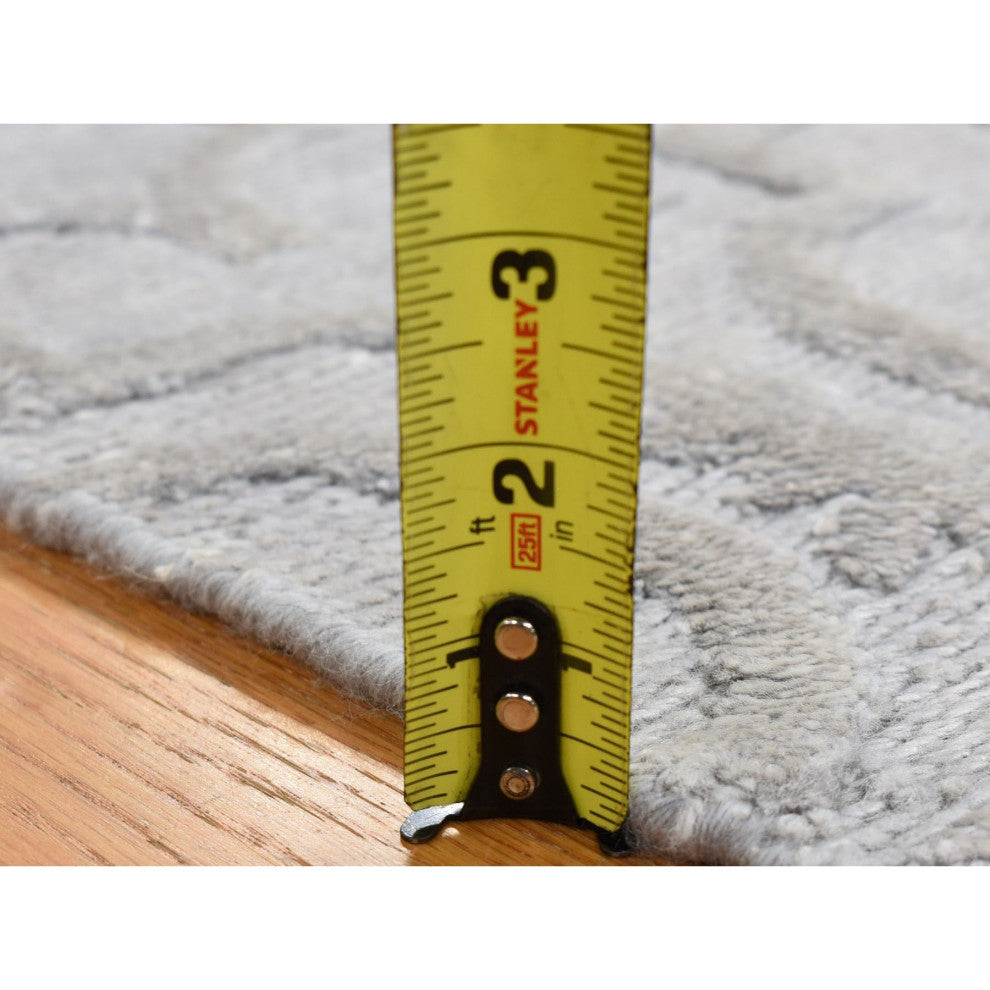 Gray Modern Design Silk With Textured Wool Hand Knotted Oriental Rug, 2'x2'10"