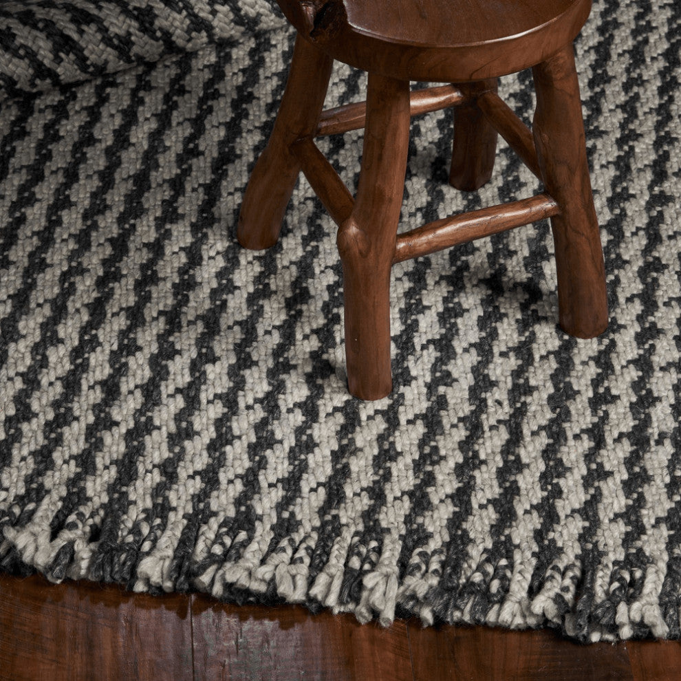 8'X10' Grey Hand Woven Houndstooth Indoor Area Rug