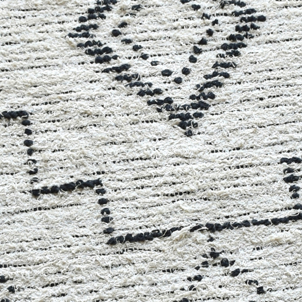 UT-71158-6 Uttermost Raton Tribal Ivory 6 X 9 Rug