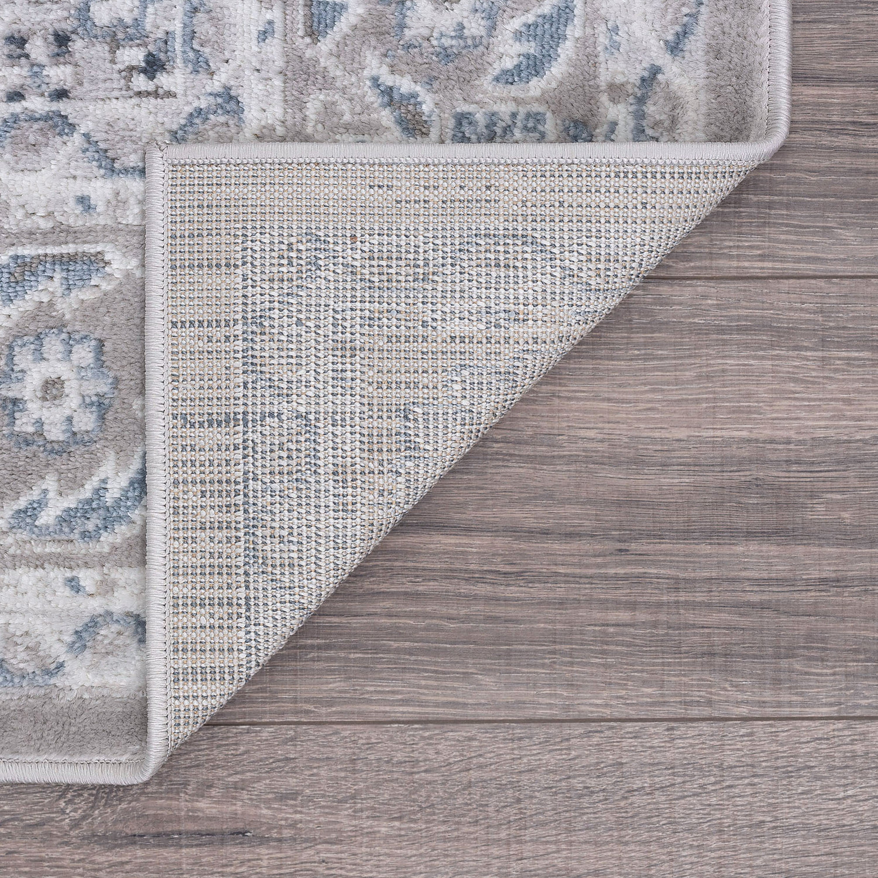 Harris Traditional Medallion Gray Runner Rug, 2' x 7'
