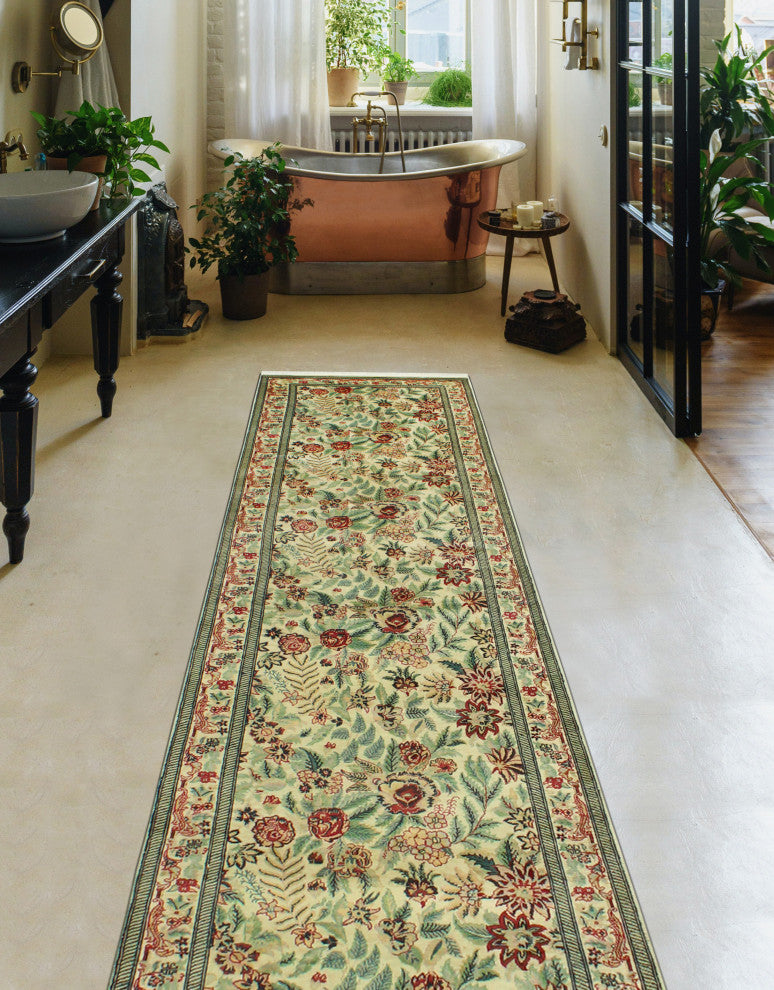 Pak-Persian Elianne Ivory /Light Green Runner, 2'8x9'11