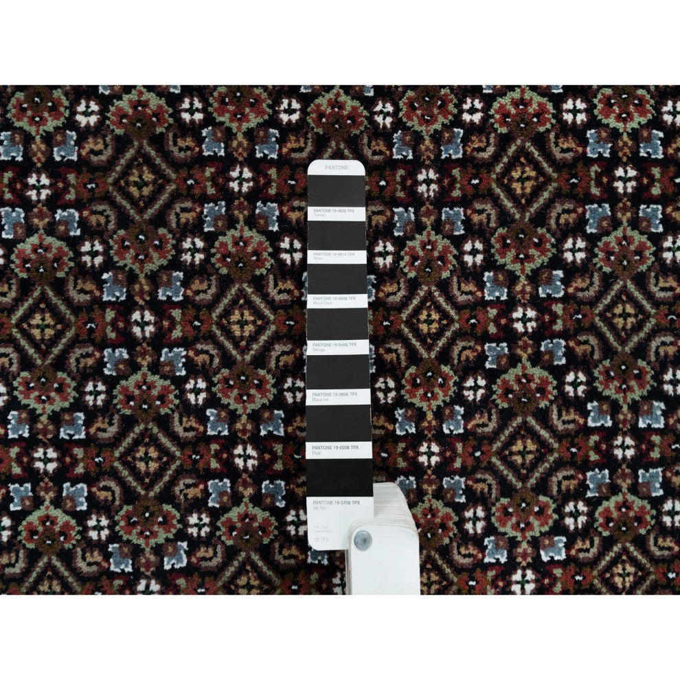 Eerie Black Wool 175 KPSI Mahi Tabriz Hand Knotted Oriental Rug, 3'1"x5'1"