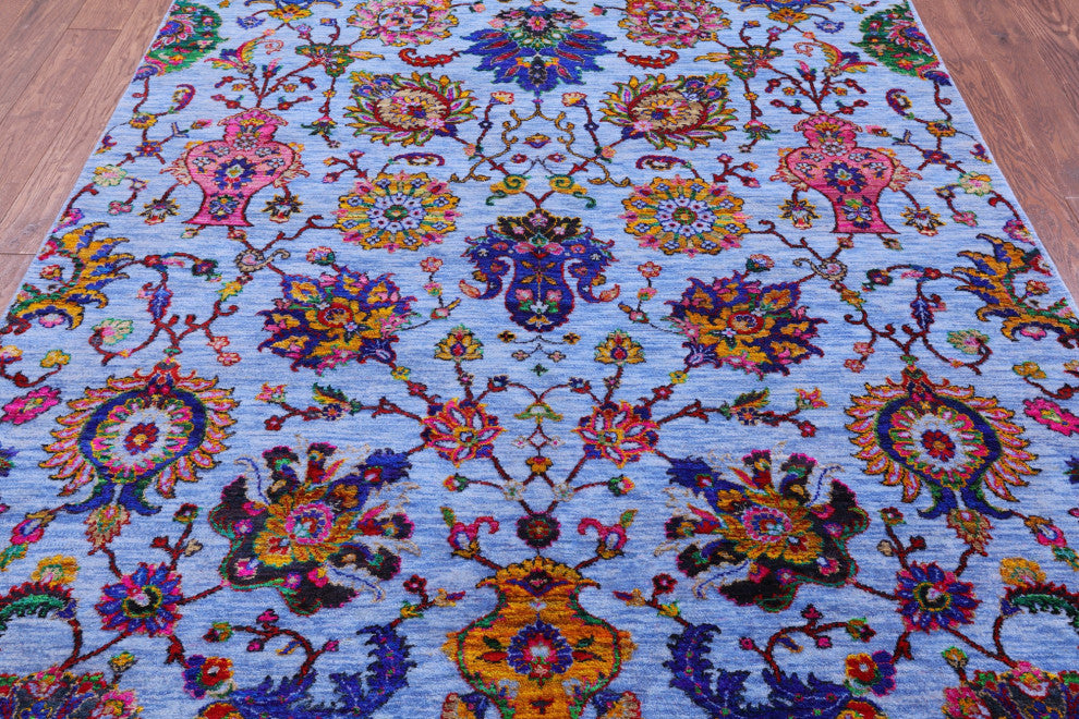6' 0" X 8' 11" Persian Wool & Silk Handmade Rug - Q14924