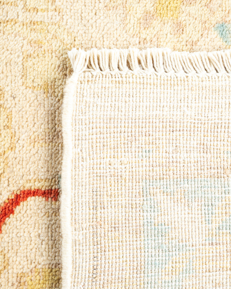 Eclectic, One-of-a-Kind Hand-Knotted Area Rug Ivory, 4' 2 x 6' 3