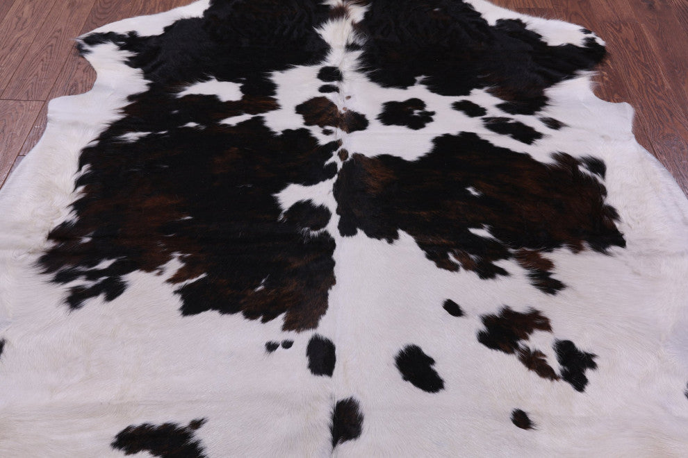 7' 0" X 6' 5" Natural Cowhide Rug C2331