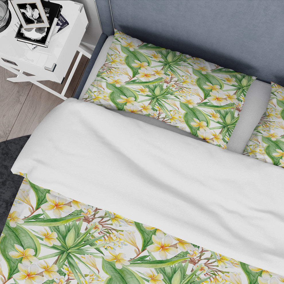 White Tropical Flowers in Botanic Setting Floral Duvet Cover, King