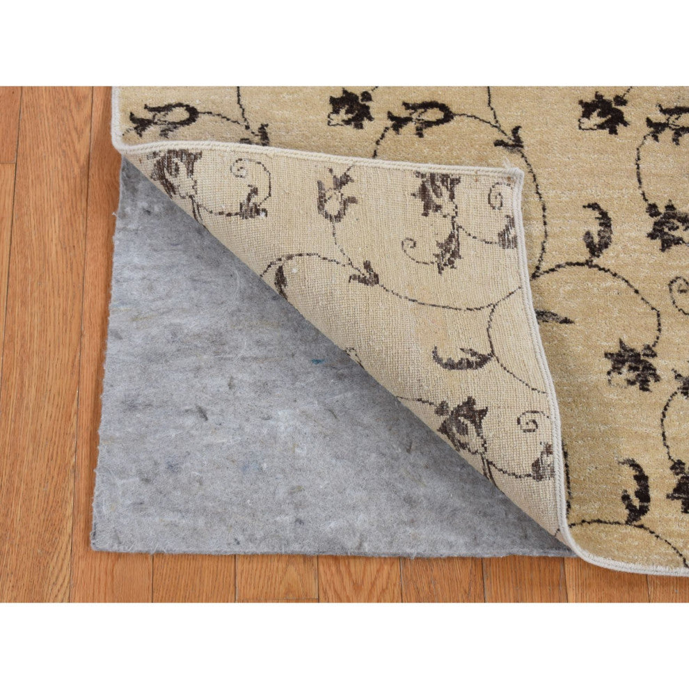 Beige scroll and branch design Hand Knotted Pure Wool Oriental Rug 4'7"x6'4"