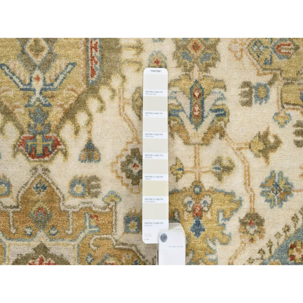 Ivory, Hand Knotted, Karjihooz Design, Wool, Round Rug, 8'10" x 8'10"