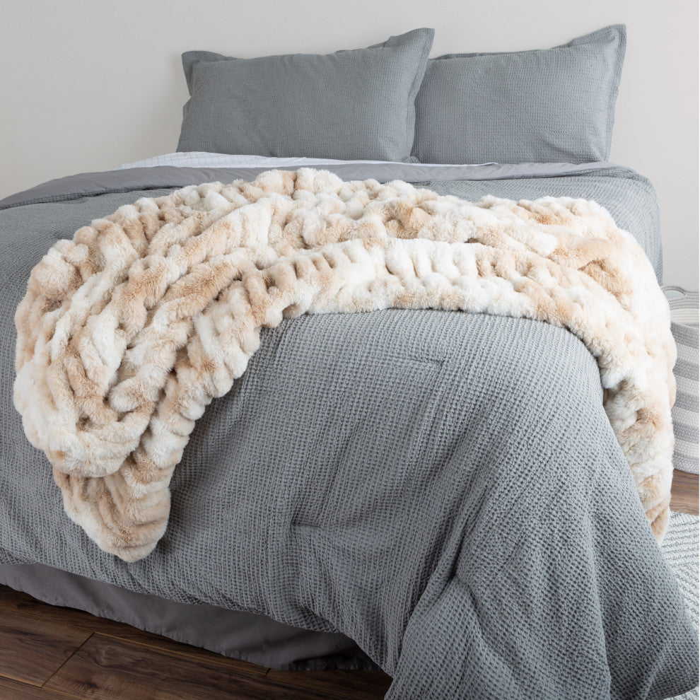 Oversized Ruched Faux Fur Blanket Jacquard Faux Fur Queen-Size Throw, Cream