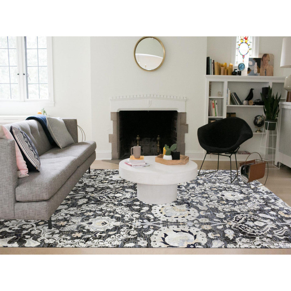 Gray/Blue Tulip and Large Blossom Textured Wool Hand Knotted Rug, 8'2"x10'0"