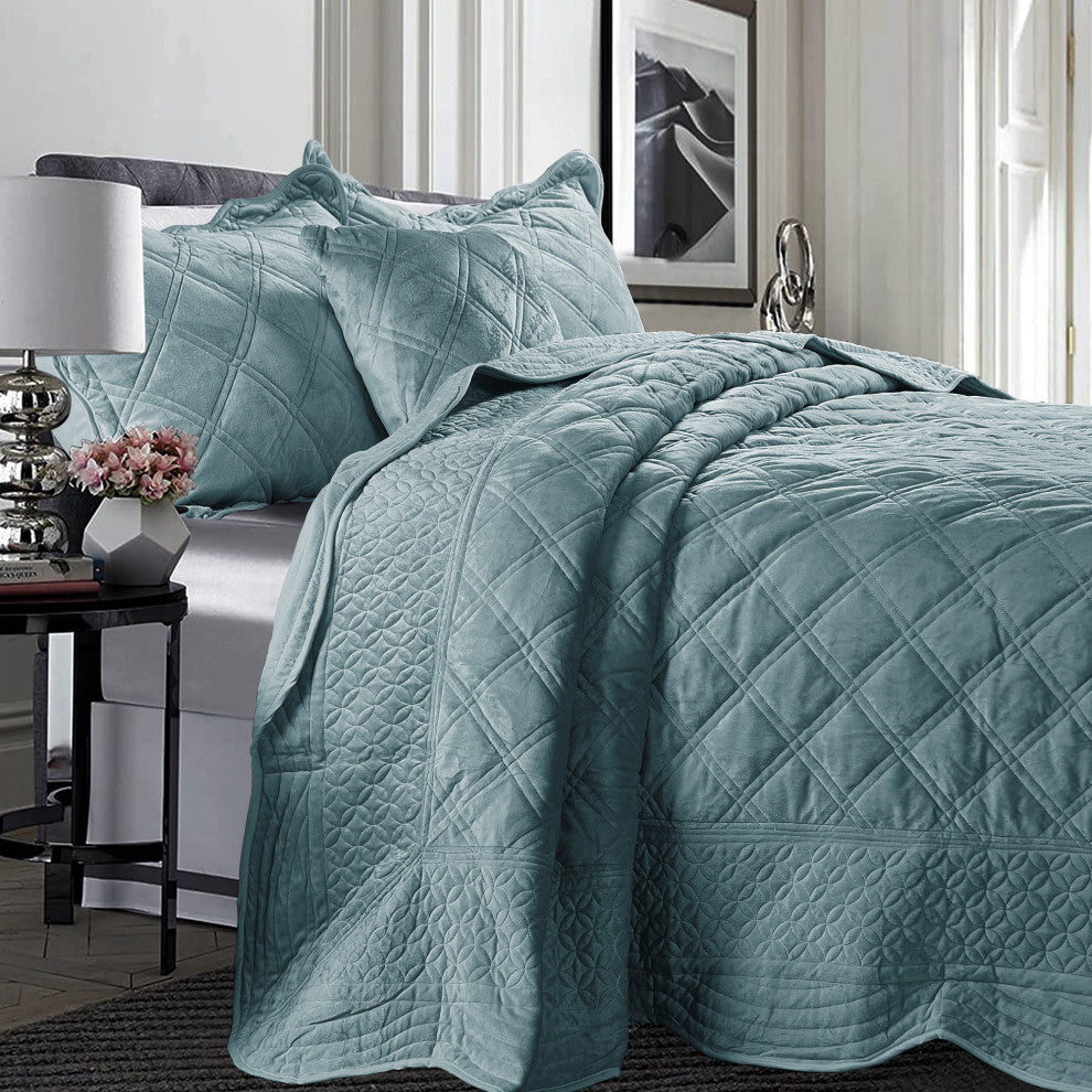 Supersoft Microplush Quilted 4-Piece Bed Spread Set, Silver Blue, Queen