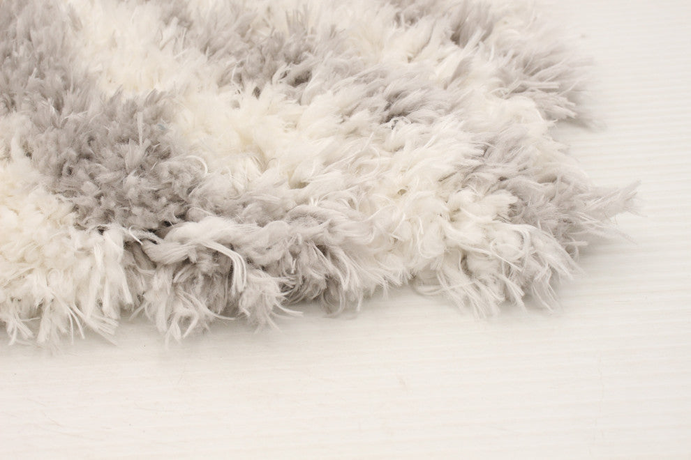 eCarpetGallery Shag Area Rug, Ivory, 6'7" x 9'6"