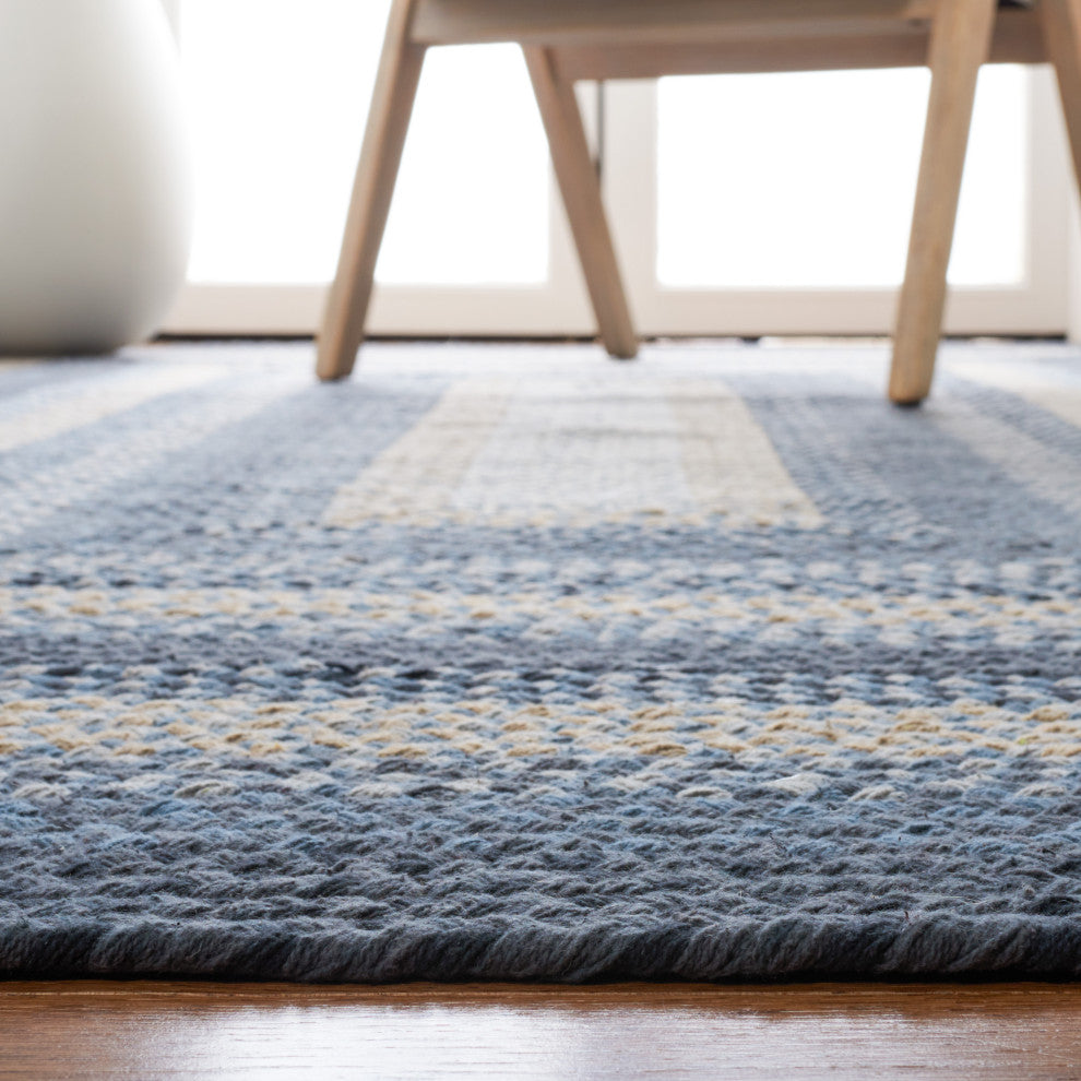 Safavieh Cape Cod Collection BRD651H Rug, Dark Grey/Blue, 6' X 9'
