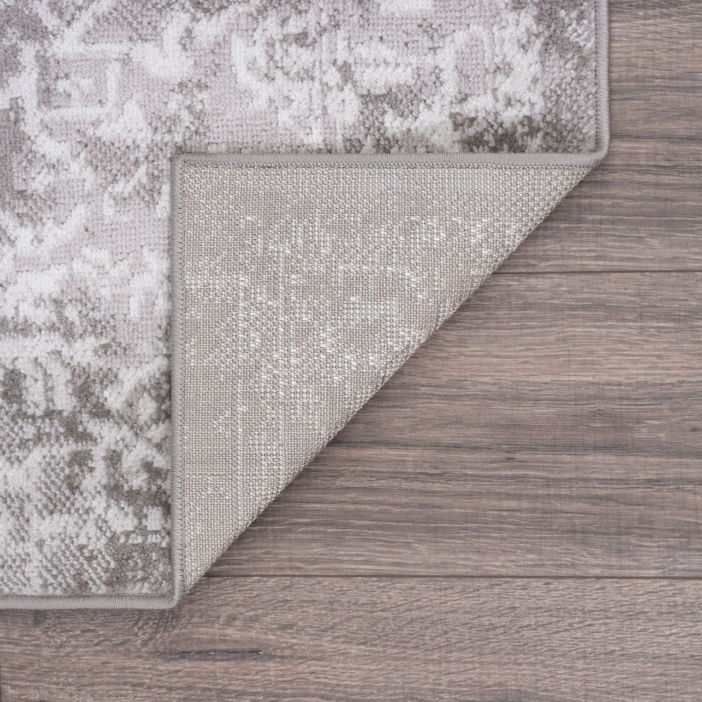 Cinda Traditional Oriental Gray Rectangle Area Rug, 9' x 12'