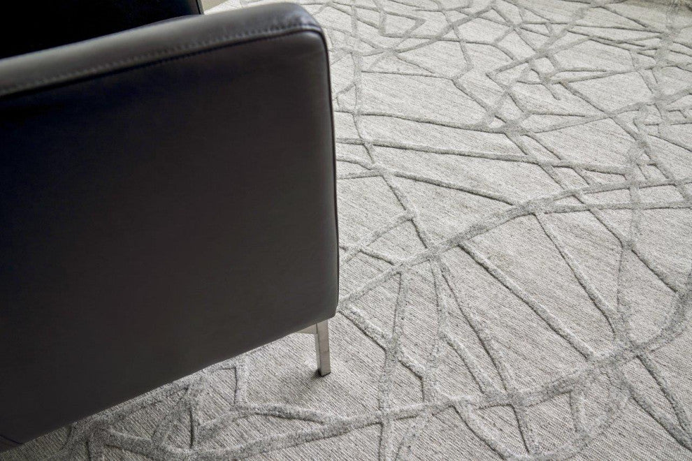 Windsor Handmade Hand Loomed Wool and Bamboo Silk Gray Area Rug