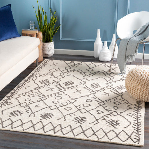 Surya Sinop SNP-2300 4'x6' Rug, Charcoal/Cream