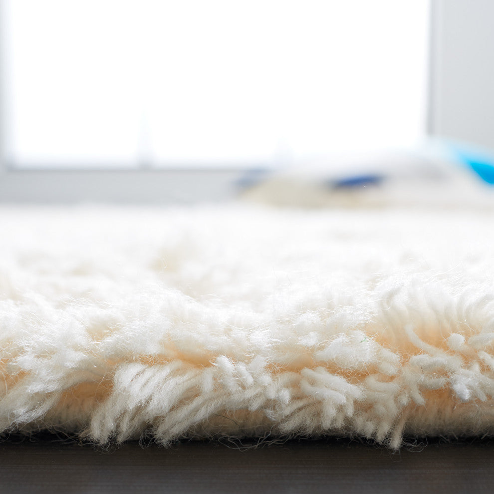 Safavieh Casablanca Collection CSB701A Rug, Ivory, 6' x 9'