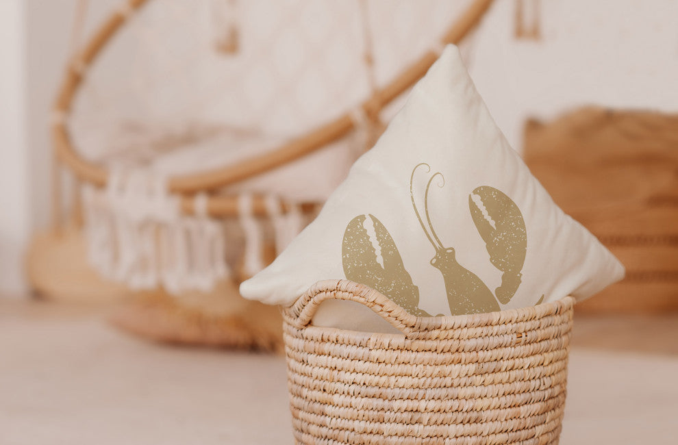 14x20" Pineapple Pattern Nautical Decorative Indoor Pillow, Ligonberry Red