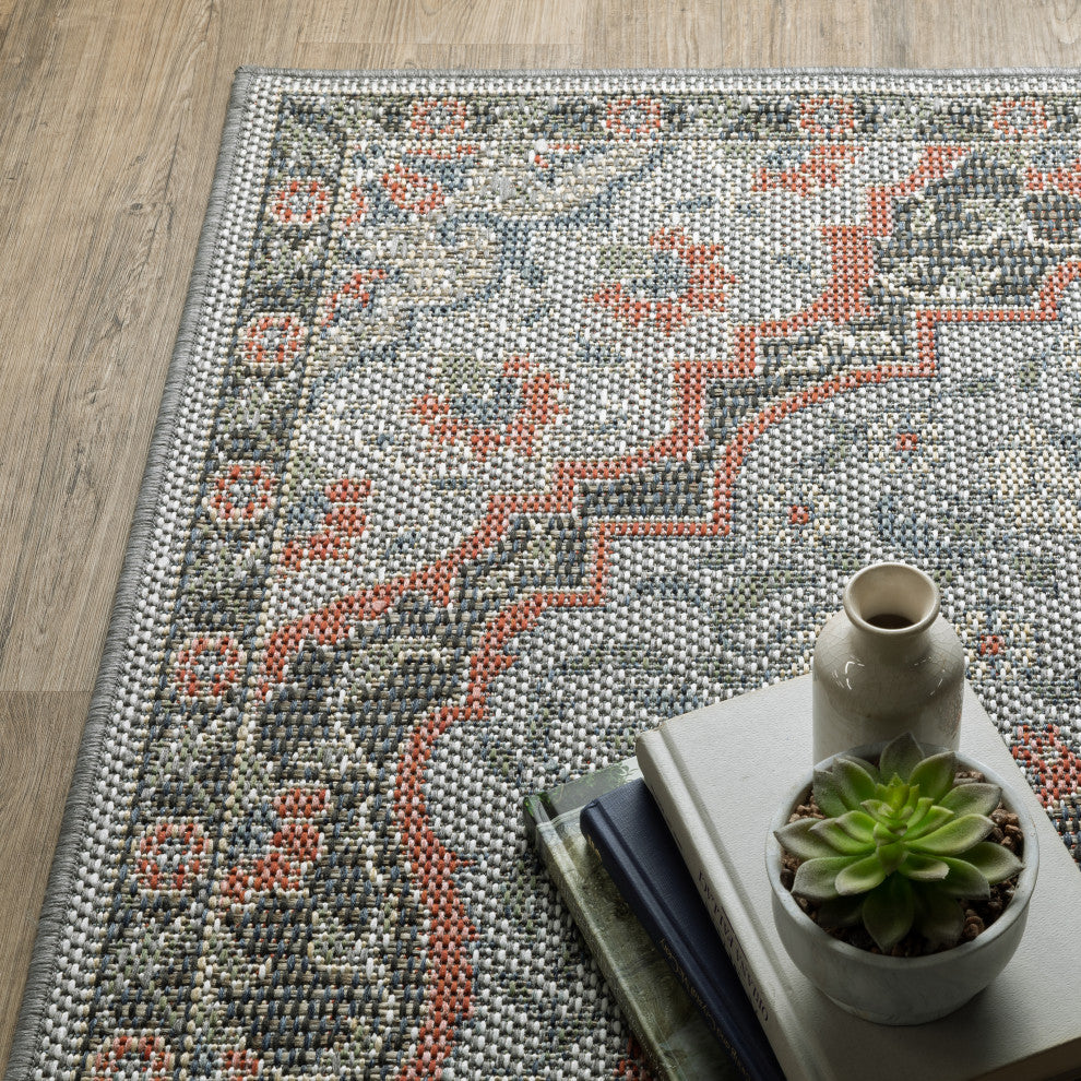 Citron Medallion Indoor/Outdoor Area Rug, 9'10" x 12'10"