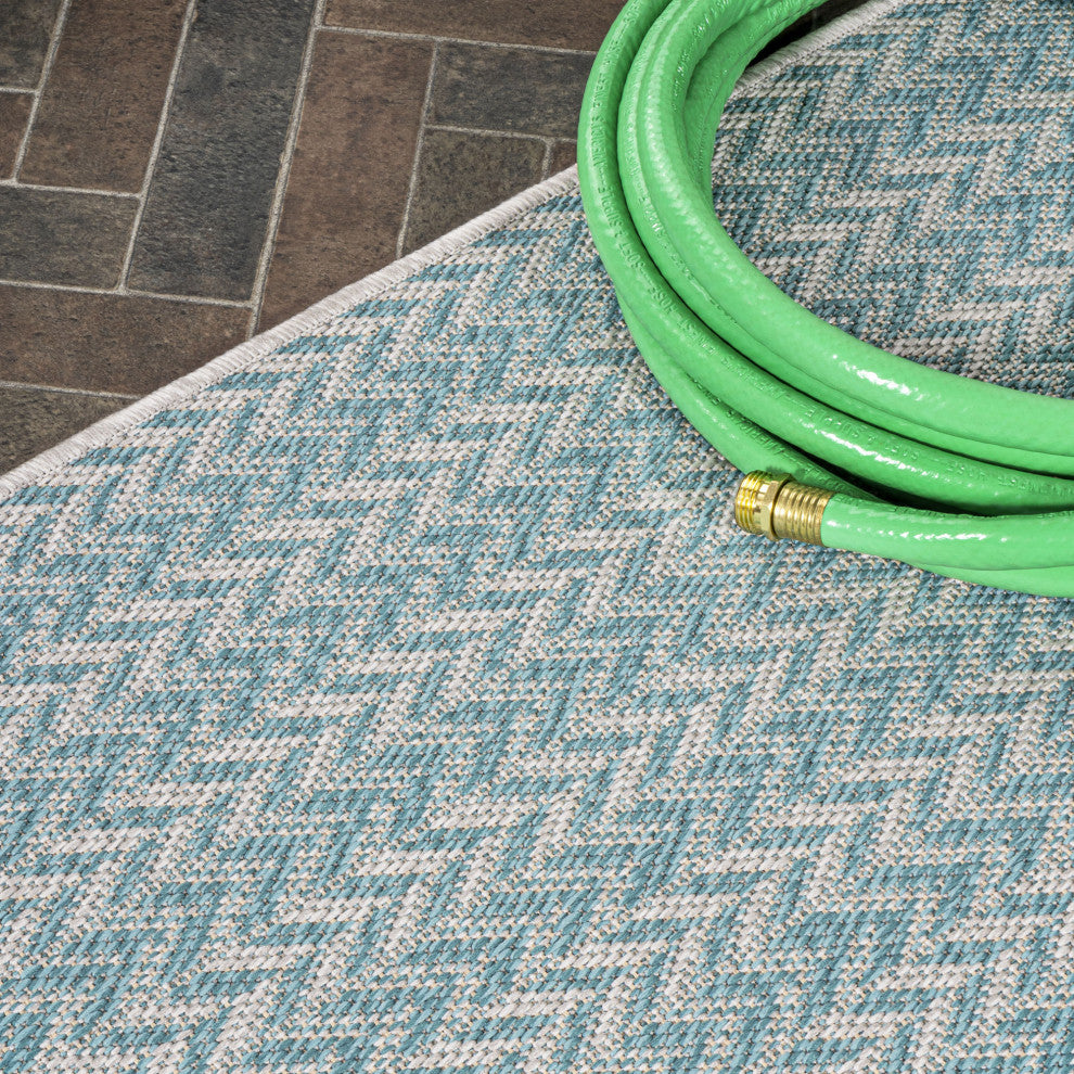 Chevron Modern Concentric Squares Indoor/Outdoor Area Rug, Aqua/Light Gray, 2x8