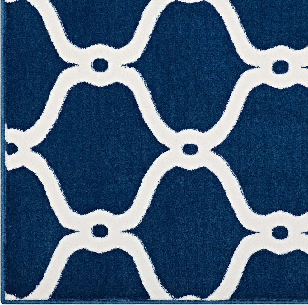 Beltara Chain Link Transitional Trellis 8x10 Area Rug