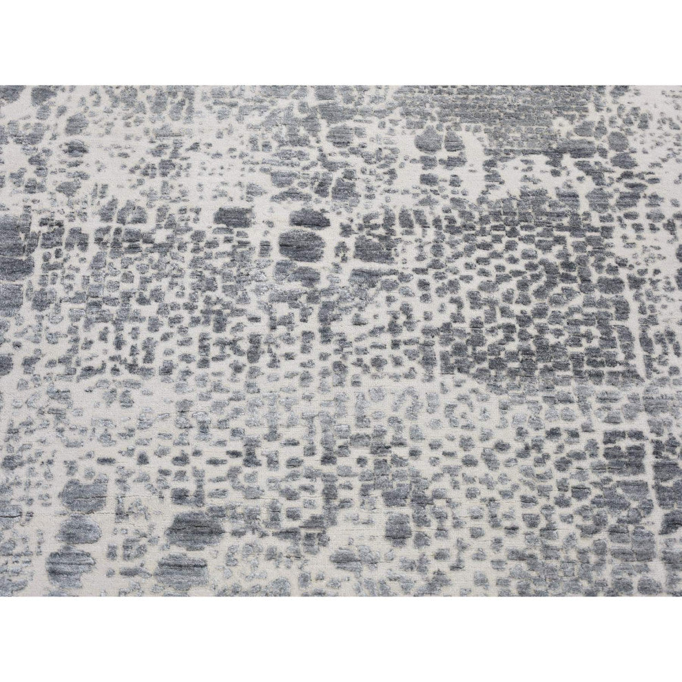 Ivory, Modern Design, Hand Knotted Plant Based Silk with Wool Rug, 4'0" x 6'0"