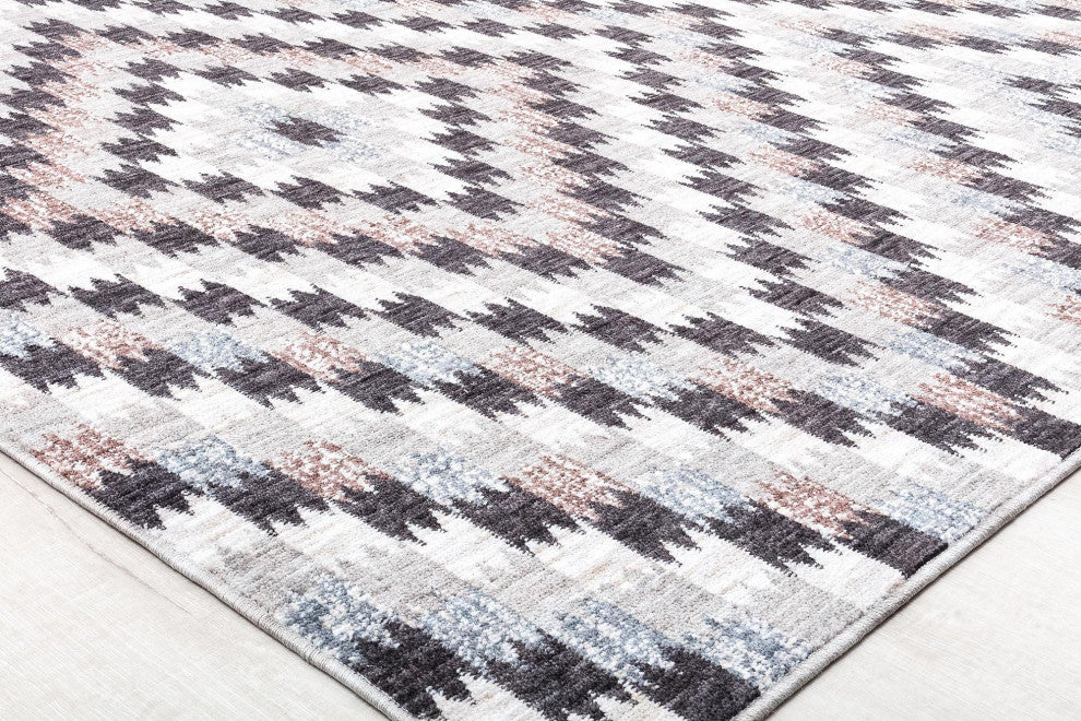 Jade Eternity White Geometric Contemporary White Recycled Area Rug, 5'3" X 7'0"