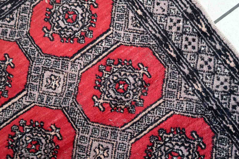 Handmade Vintage Uzbek Bukhara Rug 2.7'x4.1', 84cmx127cm, 1970s