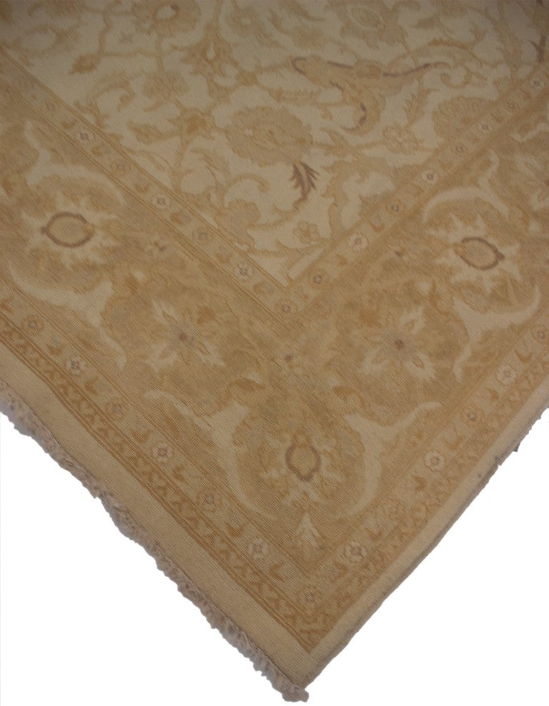 Vegetable-dyed Davina Beige Rug 8'10"x6'2"